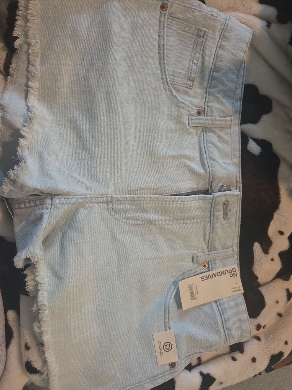 No Boundaries Light Wash Denim Jean Shorts